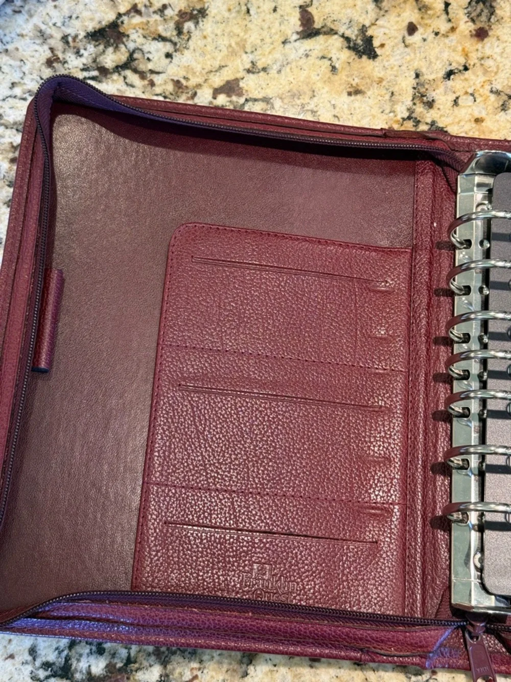 Franklin Covey Quest Burgundy Leather Zip Binder Planner 7 Ring